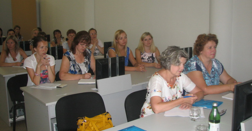 В Саратовстате состоялся семинар (31.07.2014)